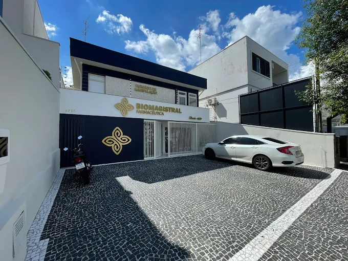 Fachada da Biomagistral Americana, farmácia de manipulação em Americana, SP
